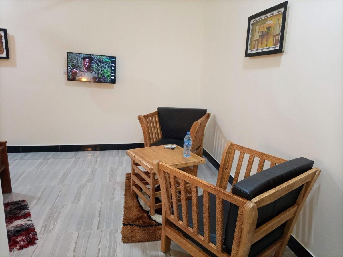 Chibuba Airport Accommodation 达累斯萨拉姆 外观 照片